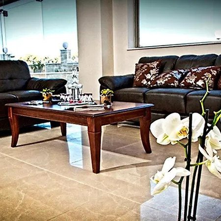 Crystal Bay Apart-hotel 3*