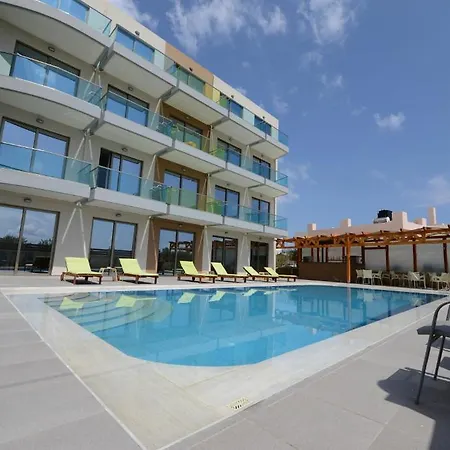 Crystal Bay Apart-hotel 3*
